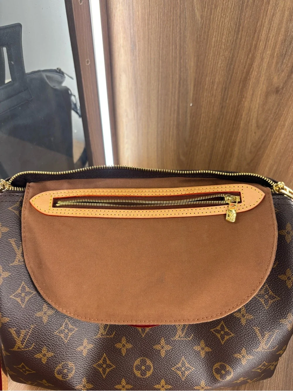 Louis Vuitton Speedy 30 Bandouliere Monogram Canvas Shoulder Bag